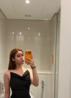 Farawla - Transsexual escort in Al Ain Photo 13 of 14