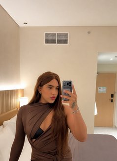 Fufu 🇰🇼🇱🇧 - Transsexual escort in Dubai Photo 6 of 9