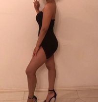 Shanika young babe - escort in Colombo