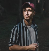 Fares - Male escort in Beirut