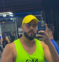 Fares - Acompañantes masculino in Dubai