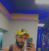 Fares - Acompañantes masculino in Dubai