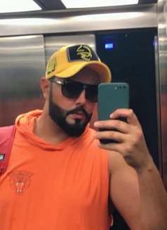 Fares - Male escort in Dubai Photo 4 of 9