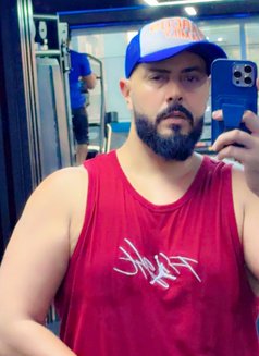 Fares - Male escort in Dubai Photo 5 of 9
