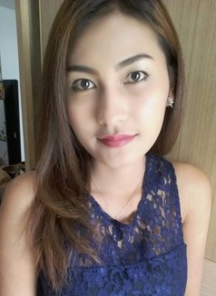 Farge Busty Escort - escort in Bangkok Photo 1 of 3