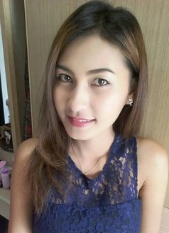 Farge Busty Escort - escort in Bangkok Photo 2 of 3