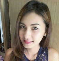 Farge Busty Escort - puta in Bangkok