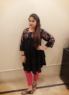 Farha - puta in Muscat Photo 1 of 5