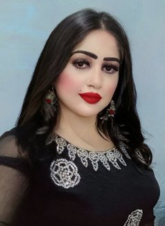 Farha - puta in Muscat Photo 4 of 5