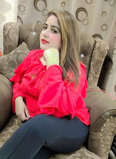 Farha - puta in Muscat Photo 5 of 5