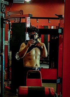 Farhan - Acompañantes masculino in Gurgaon Photo 1 of 1