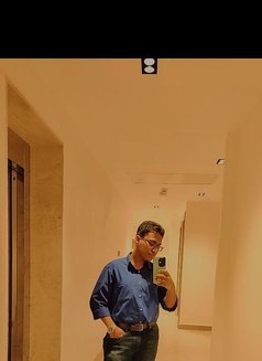 Farhan - Male escort in Kuwait Photo 2 of 2