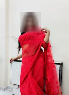 Farhana 8" Top Big Size Cock Juicy Boobs - Acompañantes masculino in Kochi Photo 2 of 12