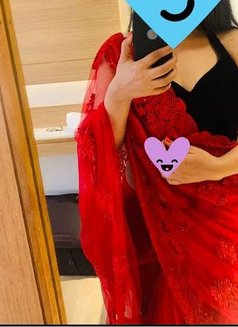 Farhana 8" Top Big Size Cock Juicy Boobs - Acompañantes masculino in Kochi Photo 3 of 12