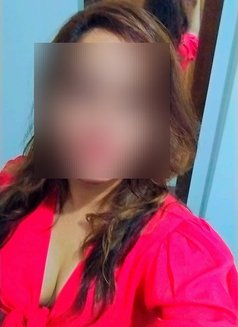 Farhana 8" Top Big Size Cock Juicy Boobs - Acompañantes masculino in Kochi Photo 4 of 12