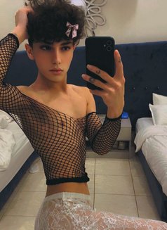 Farid - Male escort in Riyadh Photo 29 of 30