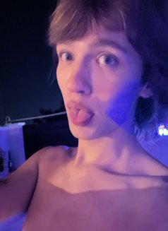 Farid Fairy - Male escort in Dubai Photo 2 of 2