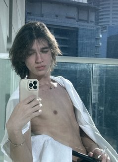Farid - Male escort in İstanbul Photo 4 of 4