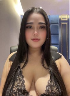 Farida - escort in Al Manama Photo 2 of 4