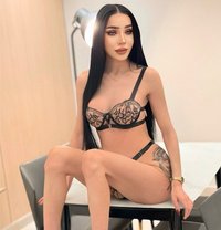 Farida Shemale Big Cock Thailand - Acompañantes transexual in Riyadh Photo 1 of 10