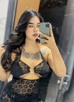 Farida - escort in Jeddah Photo 2 of 3