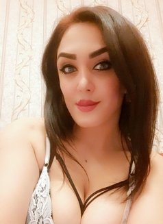 Farida - escort in Muscat Photo 4 of 10