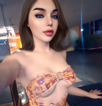 Faridahabibi69 - Transsexual escort in Bangkok Photo 2 of 14