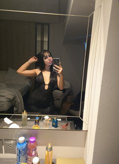 Faridahabibi69 - Transsexual escort in Bangkok Photo 13 of 14