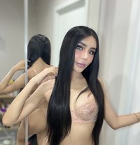 Farin 21 years Ladyboy 69 Sexy 🇹🇭 - Transsexual escort in Bangkok Photo 1 of 10