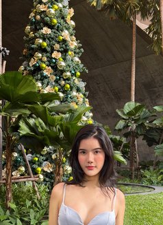 Farinda in hongkong now - Transsexual escort in Hong Kong Photo 13 of 13