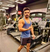 Faris Top - Male escort in Riyadh