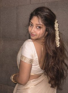 Fariya - escort in Kathmandu Photo 4 of 6