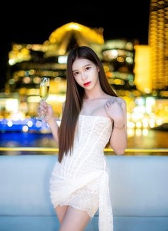 Farmmii HK🇭🇰 - Transsexual escort in Hong Kong Photo 6 of 11