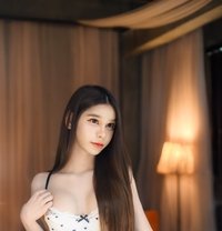 Farmmii - Transsexual escort in Tokyo