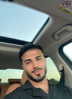 Faruk Koc - Acompañantes masculino in İstanbul Photo 1 of 4