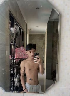 Faruq - Acompañantes masculino in Bali Photo 2 of 3