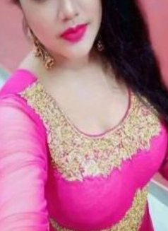 Farveena Mallu 8 "Dik Cutee - Acompañantes transexual in Thiruvananthapuram Photo 1 of 8
