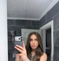 Farya Aura - Transsexual escort in İstanbul Photo 5 of 8
