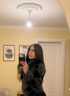 Farya Aura - Transsexual escort in İstanbul Photo 7 of 9
