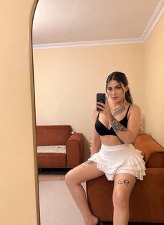 Farya Aura - Acompañantes transexual in İstanbul Photo 2 of 5