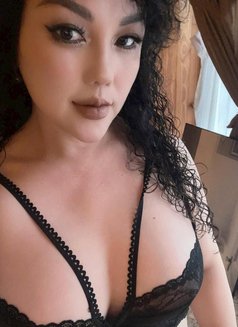 Fat and Big Body - puta in Al Manama Photo 5 of 7