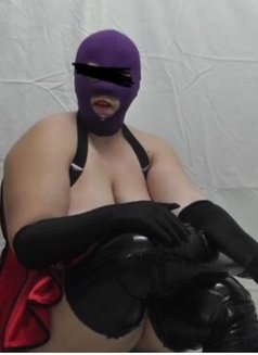 Fat Mistress domination - escort in Muscat Photo 2 of 4