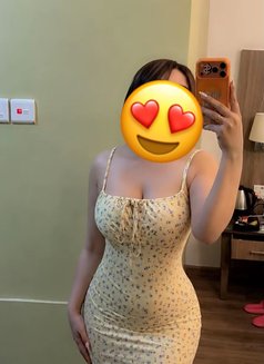 Fati, a Moroccan Escort in Ajman - escort in Ajmān Photo 10 of 10