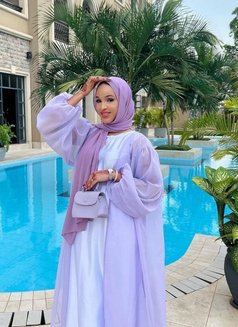 Fatima - escort in Doha Photo 3 of 5