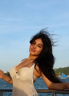 Fatima Dadoll - escort in Manila Photo 16 of 28