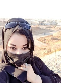 Fatima - escort in Muscat Photo 5 of 5