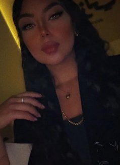 Fatima - escort in Riyadh Photo 2 of 6