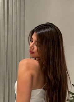 Fatima - escort in Jeddah Photo 2 of 5