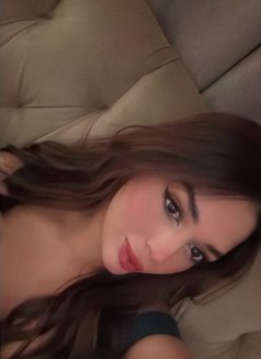 Fatima - escort in Jeddah Photo 3 of 5