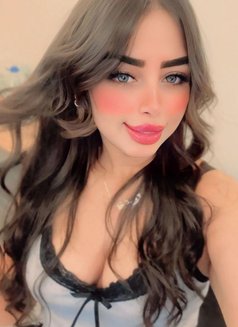 Fatima - escort in İstanbul Photo 4 of 8